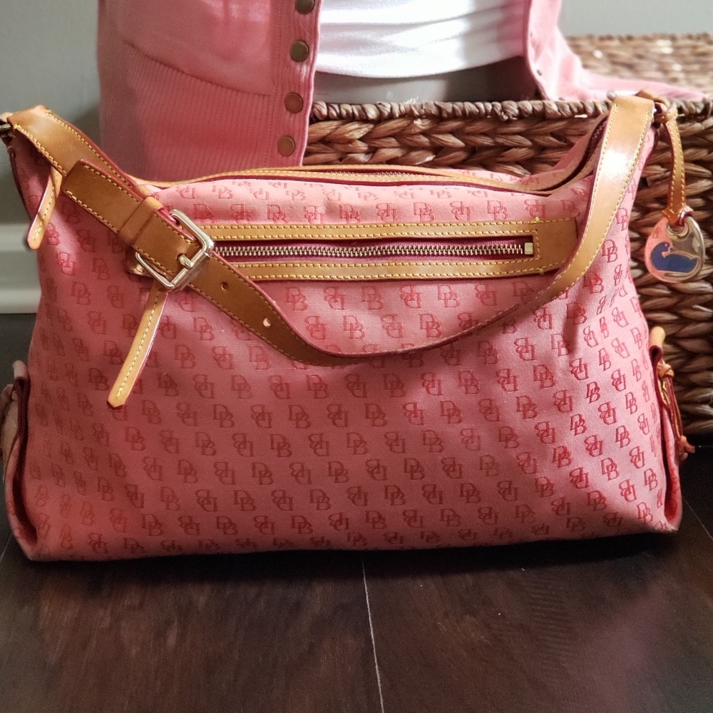 💓 Dooney&Burke,  Large East/West Tote